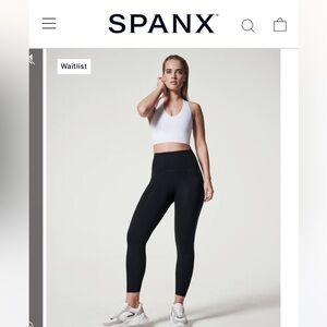 NWT- Women’s sz small Spanx activewear leggings with side pocket